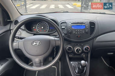 Хетчбек Hyundai i10 2011 в  фото 21 Хетчбек Hyundai i10 2011 в