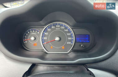 Хетчбек Hyundai i10 2011 в  фото 26 Хетчбек Hyundai i10 2011 в