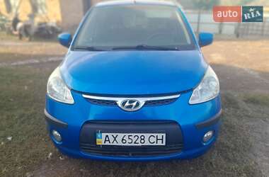Хетчбек Hyundai i10 2010 в Нових Санжарах