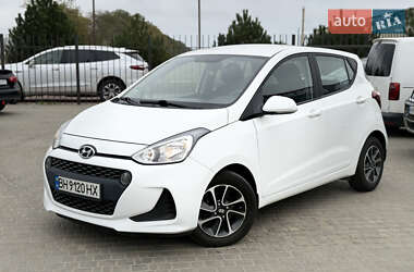 Хэтчбек Hyundai i10 2017 в Одессе