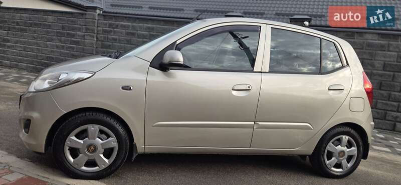 Хэтчбек Hyundai i10 2013 в Кривом Роге фото 19 Хэтчбек Hyundai i10 2013 в Кривом Роге