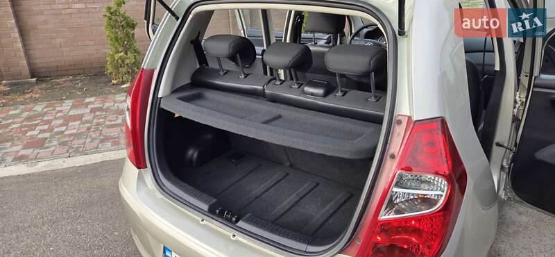 Хэтчбек Hyundai i10 2013 в Кривом Роге фото 29 Хэтчбек Hyundai i10 2013 в Кривом Роге