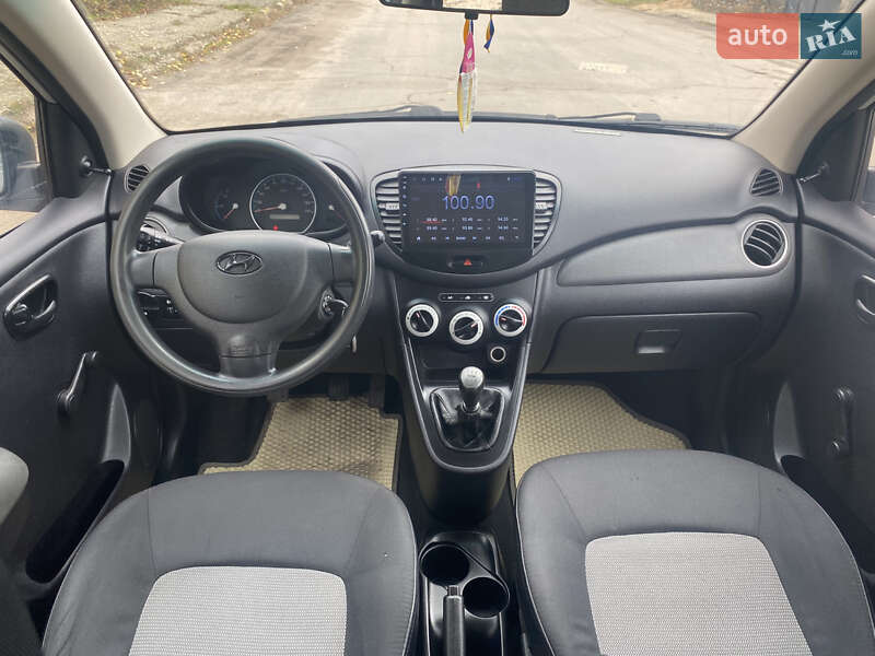 Хетчбек Hyundai i10 2010 в Первомайську фото 13 Хетчбек Hyundai i10 2010 в Первомайську
