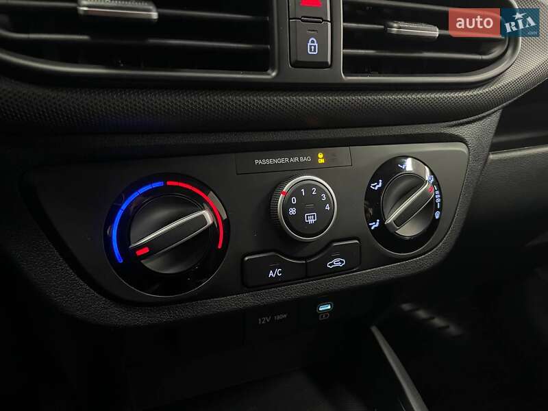 Хетчбек Hyundai i10 2025 в Києві фото 27 Хетчбек Hyundai i10 2025 в Києві