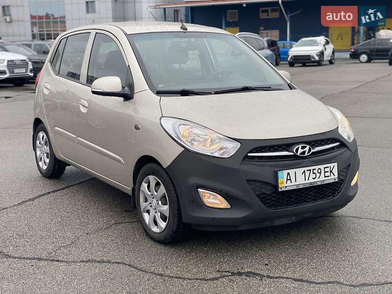 Hyundai i10 2013 Hyundai i10 2013