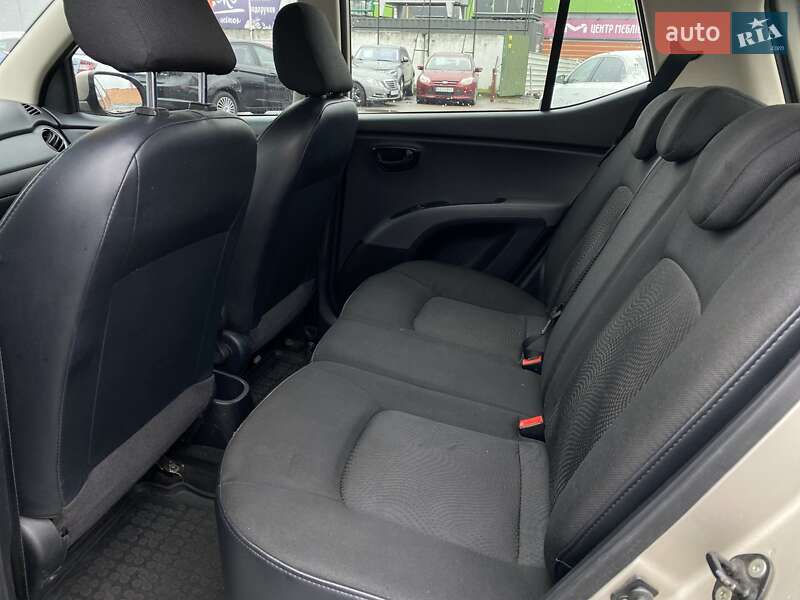 Хетчбек Hyundai i10 2013 в Києві фото 9 Хетчбек Hyundai i10 2013 в Києві