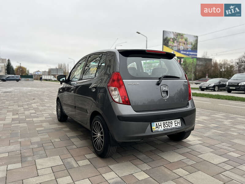 Хэтчбек Hyundai i10 2008 в Черкассах
