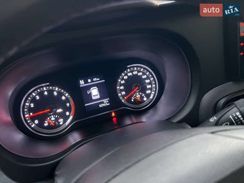 Хэтчбек Hyundai i10 2020 в Львове