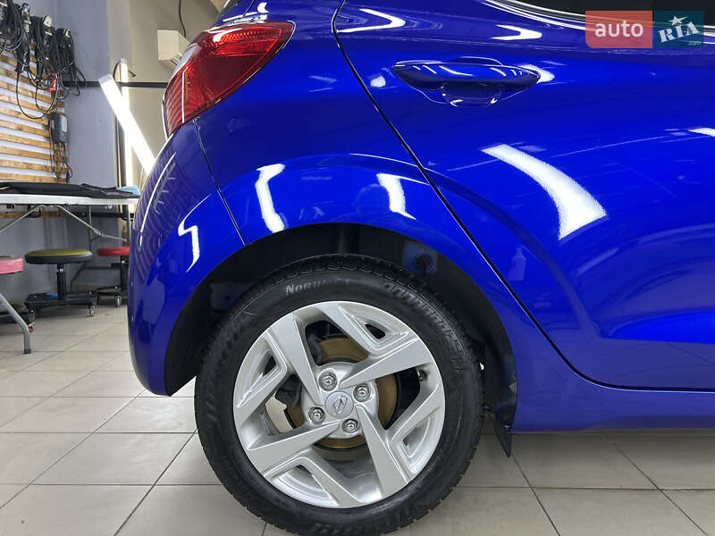 Хэтчбек Hyundai i10 2021 в Киеве