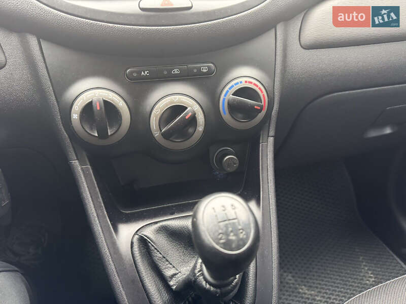 Хетчбек Hyundai i10 2013 в Вінниці фото 22 Хетчбек Hyundai i10 2013 в Вінниці