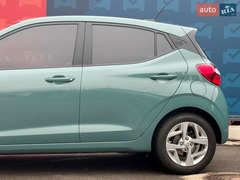 Хетчбек Hyundai i10 2022 в Києві