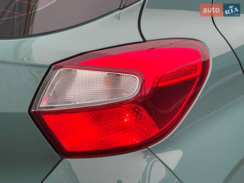 Хетчбек Hyundai i10 2022 в Києві