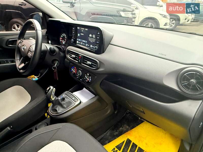 Хетчбек Hyundai i10 2022 в Києві