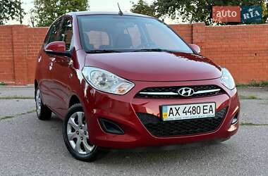 Хэтчбек Hyundai i10 2013 в Харькове
