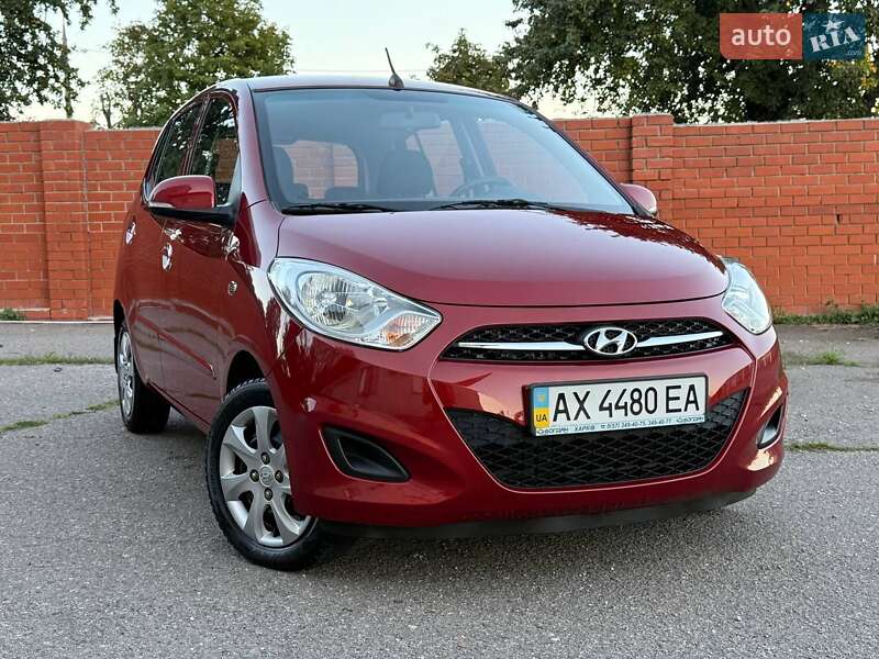 Хэтчбек Hyundai i10 2013 в Харькове фото Хэтчбек Hyundai i10 2013 в Харькове