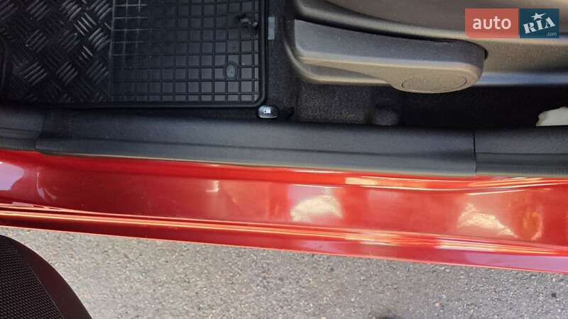 Хэтчбек Hyundai i10 2013 в Харькове фото 34 Хэтчбек Hyundai i10 2013 в Харькове