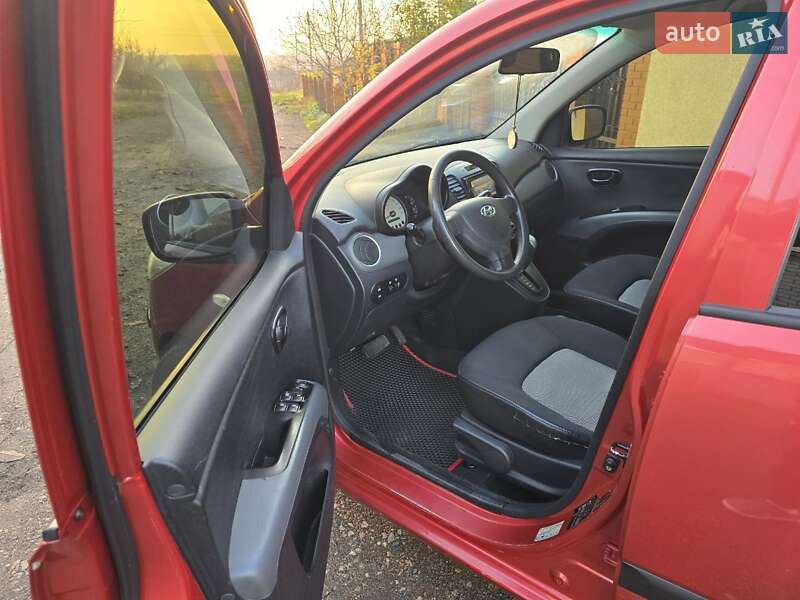 Хетчбек Hyundai i10 2008 в Одесі