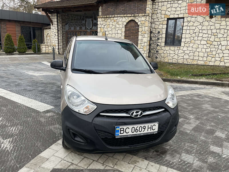 Хетчбек Hyundai i10 2011 в Львові