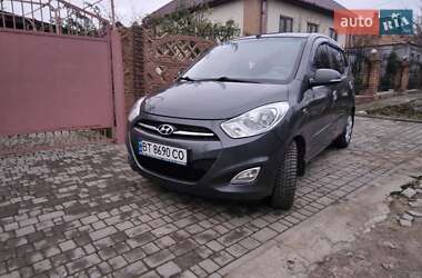 Хетчбек Hyundai i10 2013 в Дніпрі
