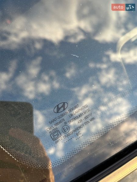 Хэтчбек Hyundai i10 2012 в Одессе