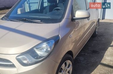 Хетчбек Hyundai i10 2010 в Синельниковому