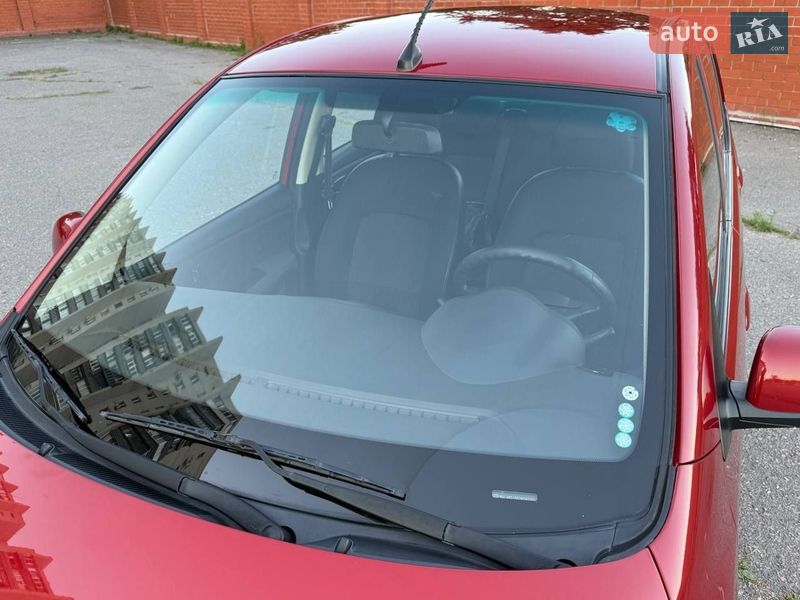 Хэтчбек Hyundai i10 2013 в Харькове