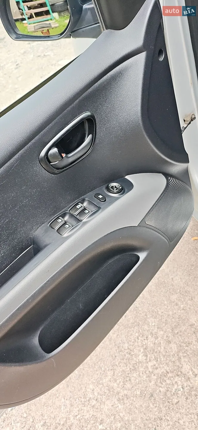 2011 Hyundai i10 - мініатюра 7