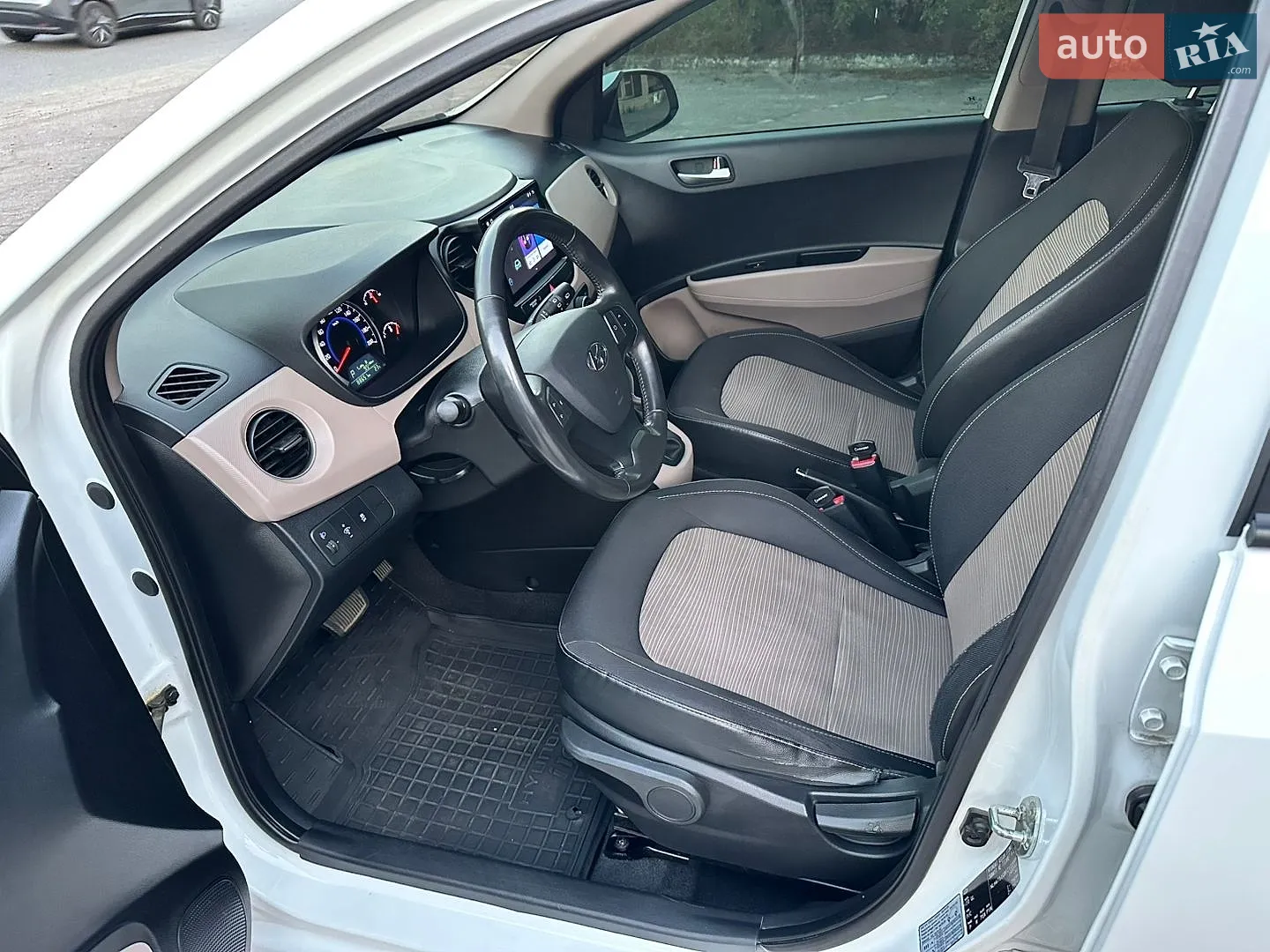 2015 Hyundai i10 - мініатюра 13