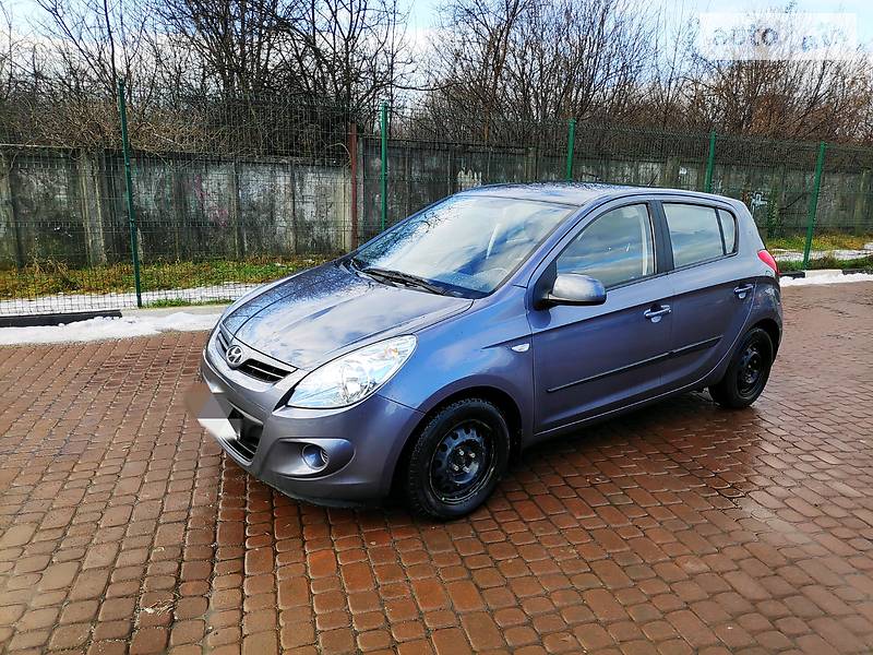 Хетчбек Hyundai i20 2011 в Мукачевому