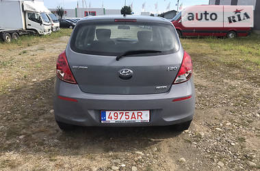 Хэтчбек Hyundai i20 2014 в Тячеве