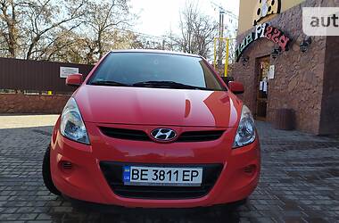 Хэтчбек Hyundai i20 2012 в Первомайске