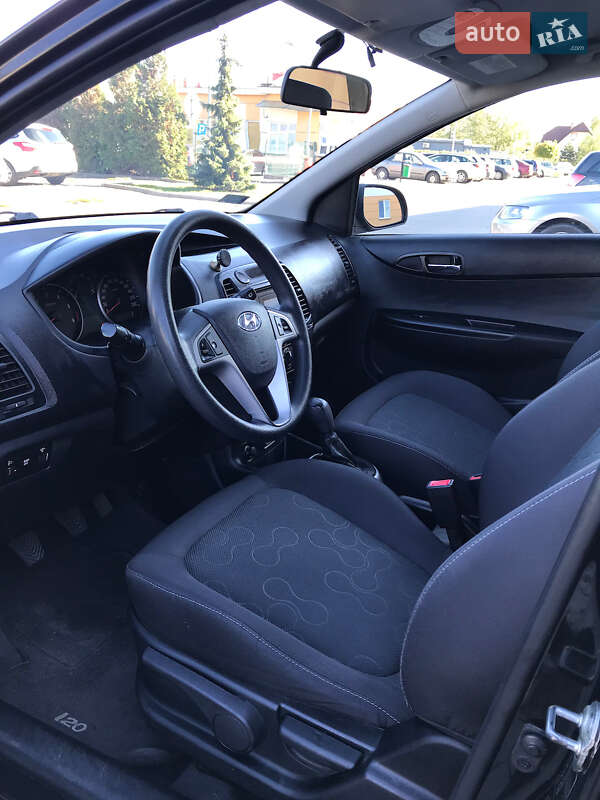 Хэтчбек Hyundai i20 2008 в Львове
