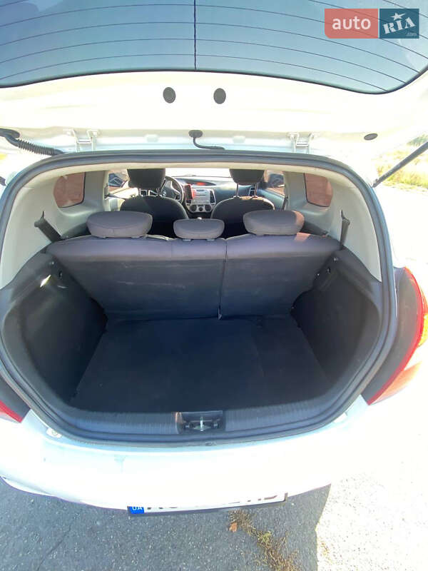 Хетчбек Hyundai i20 2009 в Любешові