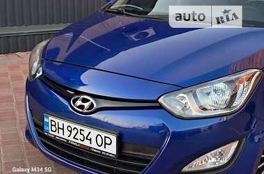 Хэтчбек Hyundai i20 2014 в Одессе