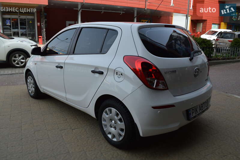 Хетчбек Hyundai i20 2013 в Львові