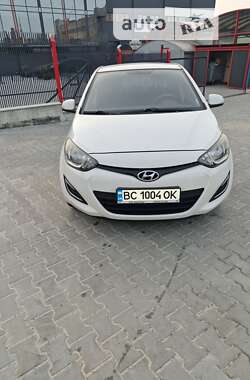 Хэтчбек Hyundai i20 2012 в Львове