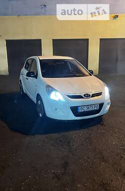 Хэтчбек Hyundai i20 2011 в Киеве