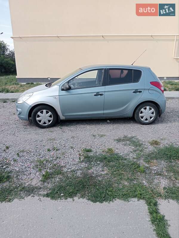 Хетчбек Hyundai i20 2012 в Прилуках