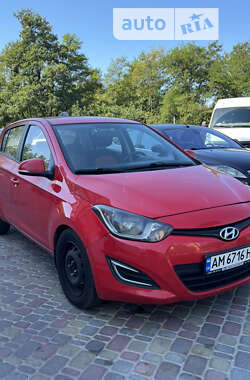 Хэтчбек Hyundai i20 2014 в Житомире