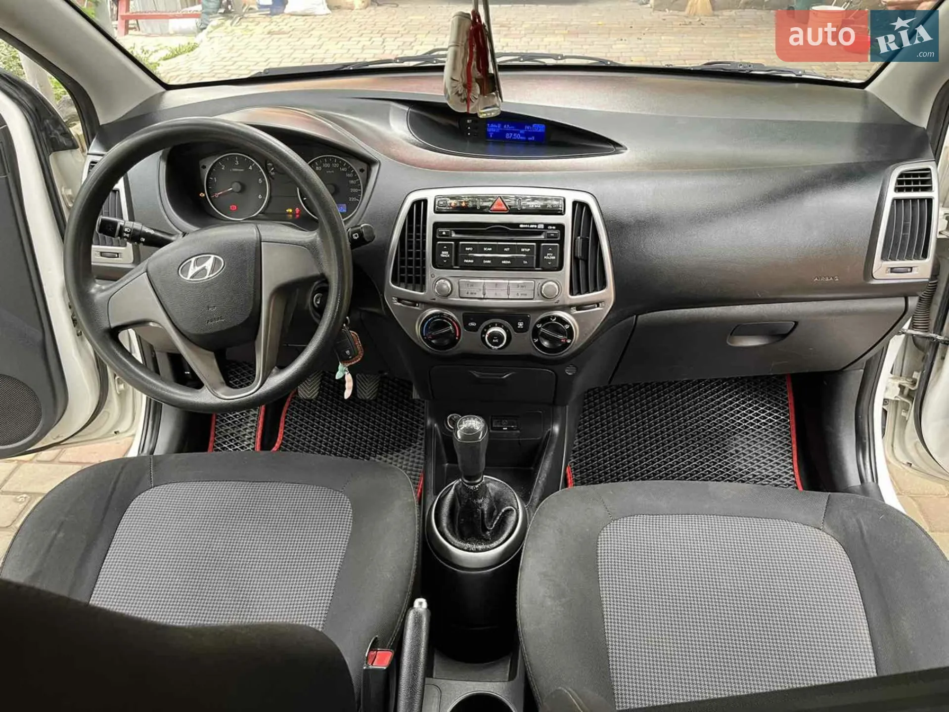 2013 Hyundai i20 - мініатюра 12