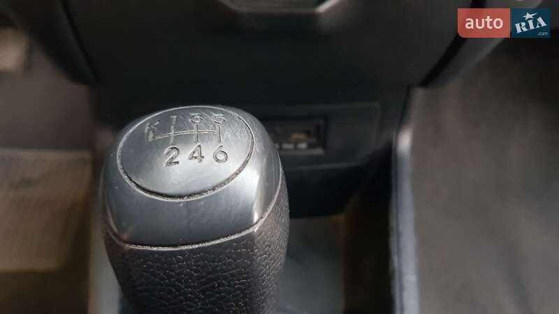Хэтчбек Hyundai i20 2012 в Черновцах