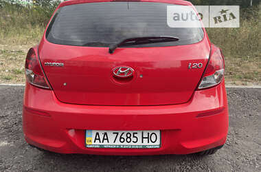 Хэтчбек Hyundai i20 2012 в Киеве