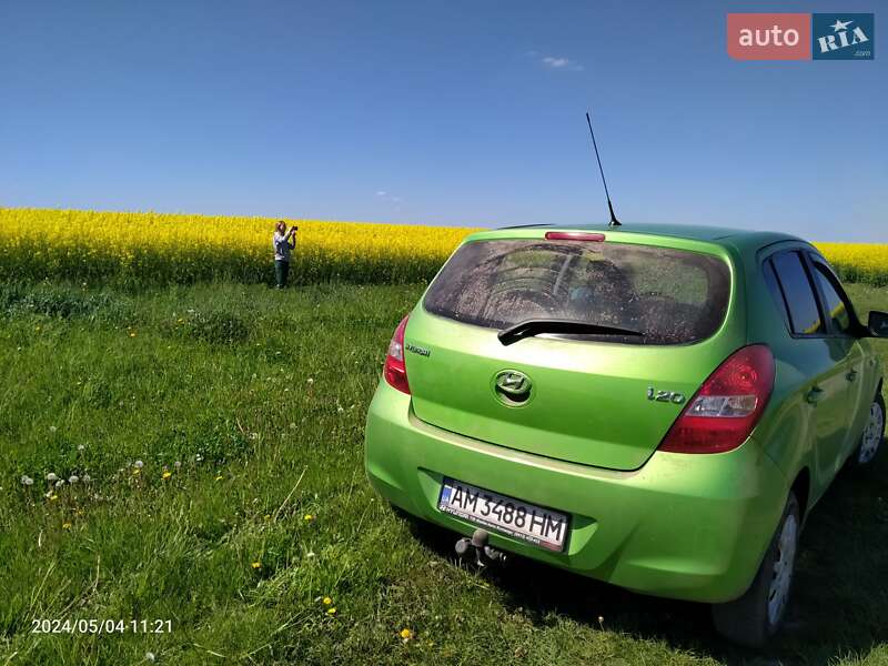 Хэтчбек Hyundai i20 2011 в Житомире фото 2 Хэтчбек Hyundai i20 2011 в Житомире