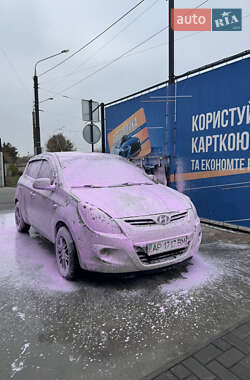 Хетчбек Hyundai i20 2010 в Запоріжжі