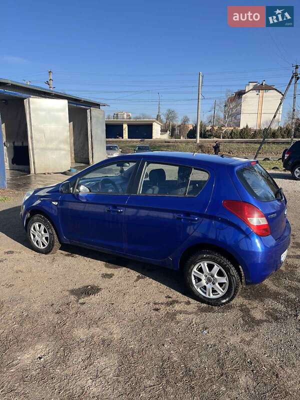 Хетчбек Hyundai i20 2009 в Люботині