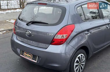 Хэтчбек Hyundai i20 2011 в Киеве