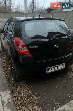 Хэтчбек Hyundai i20 2012 в Харькове