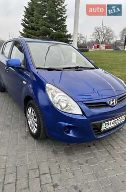 Хэтчбек Hyundai i20 2010 в Одессе