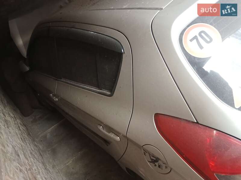 Хэтчбек Hyundai i20 2012 в Киеве фото 14 Хэтчбек Hyundai i20 2012 в Киеве