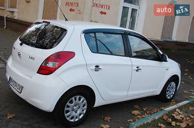 Хэтчбек Hyundai i20 2008 в Одессе